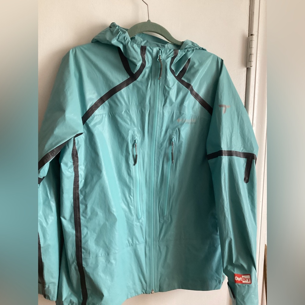 Columbia Titanium Women's OutDry™ Extreme Wildrain™ Shell jacket size L